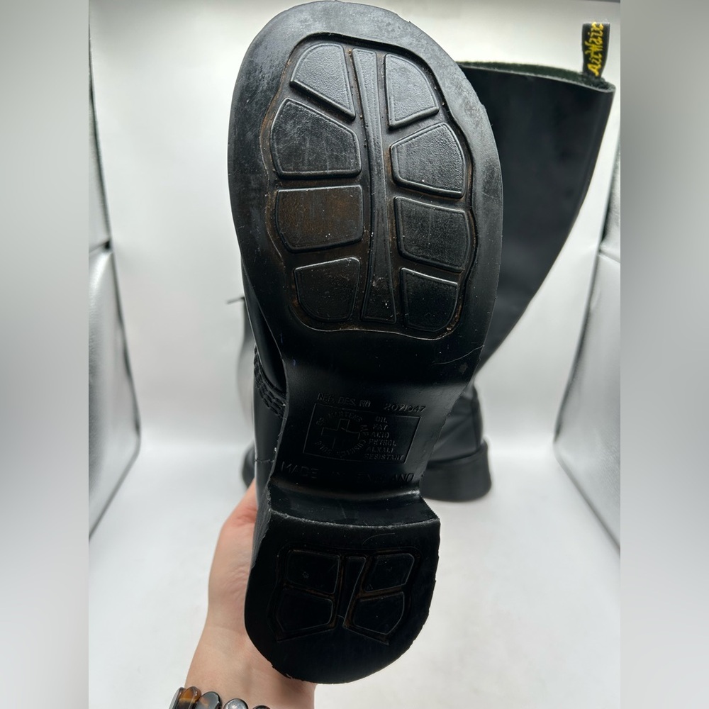 Vintage 90s MIE Dr. Martens Black 1420 Chunky
Square Toe 20 Eye Boot UK 5 US 7 - Picture 14 of 15